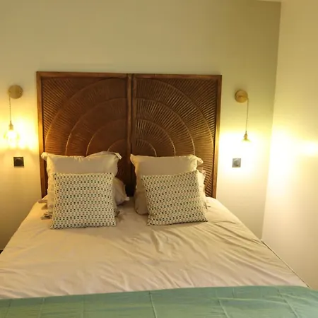 Domaine Des Figuiers L'ecume Holiday home Servon (Manche)