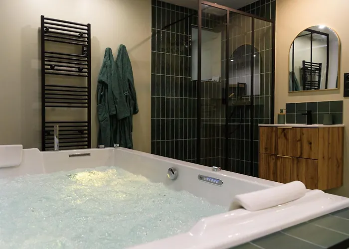 Ferienhaus L'ecume Avec Balneo 10 Minutes Mt St Michel Servon (Manche)